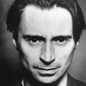 Robert Carlyle angry at British film industry
